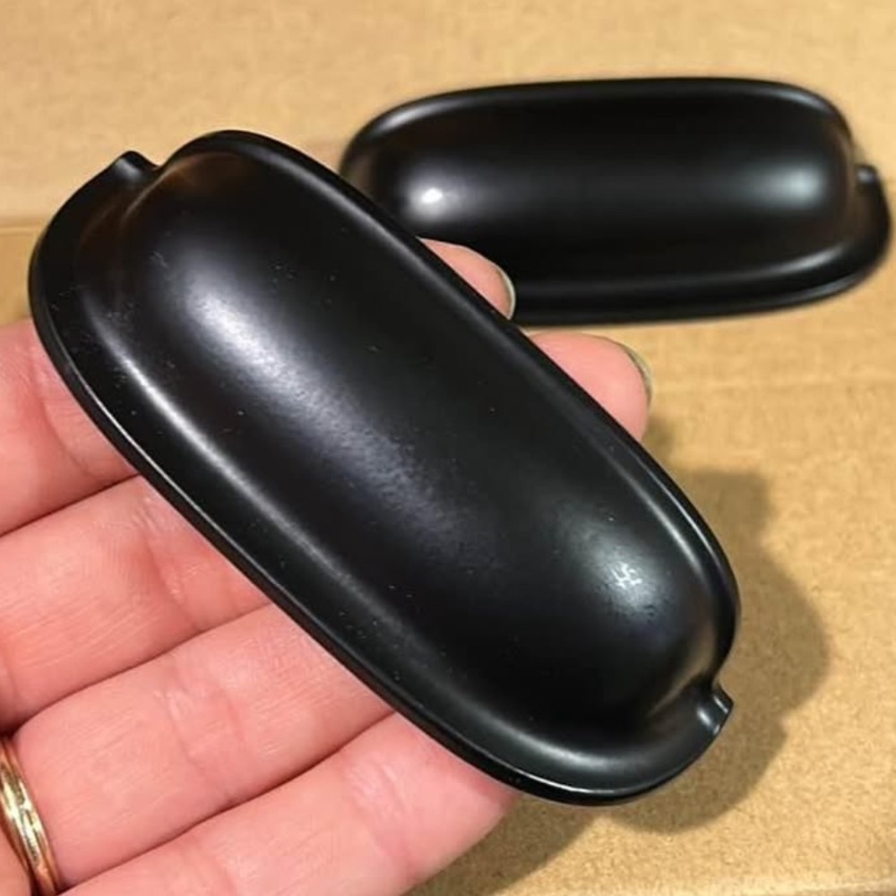 8 black matte modern metal cabinet pulls - Picture 2 of 3